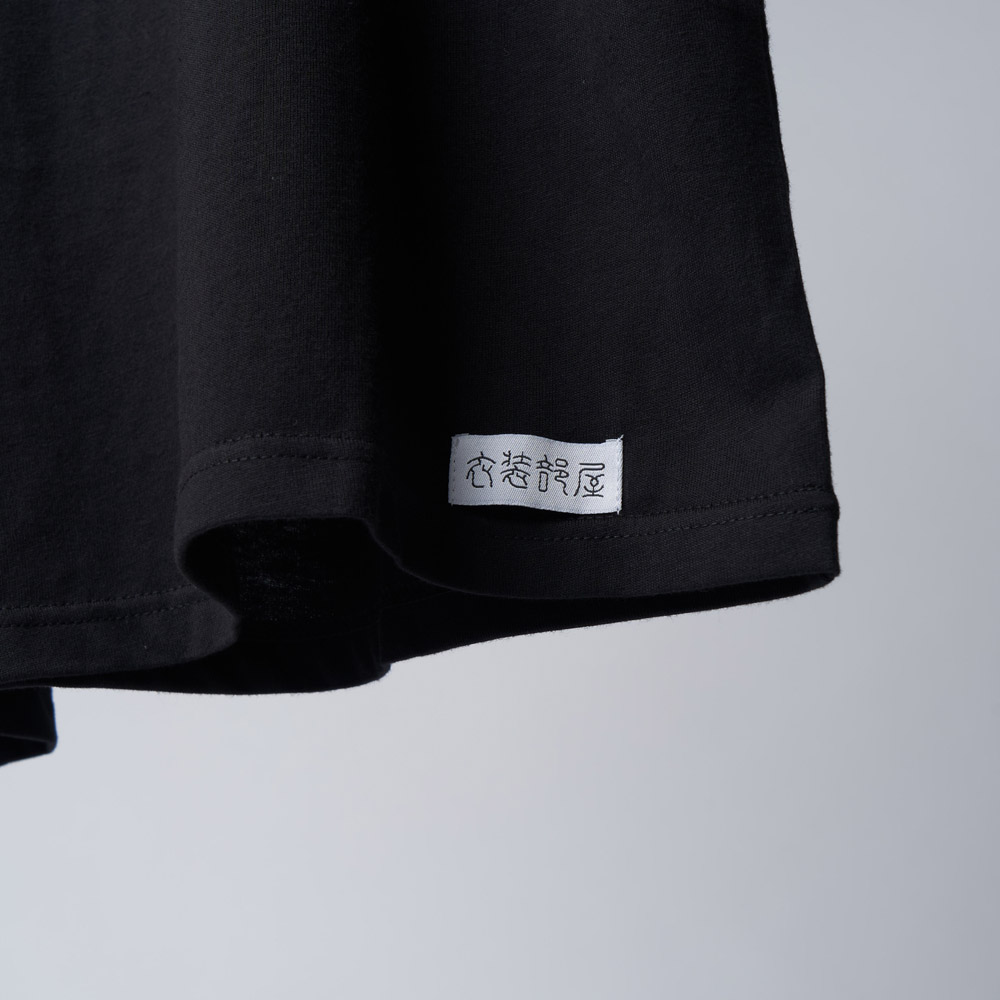 T-shirt ''衣装部屋'' -BLACK-