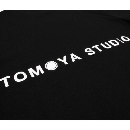 TOMOYA STUDIO ロゴ BIGシルエットTシャツ