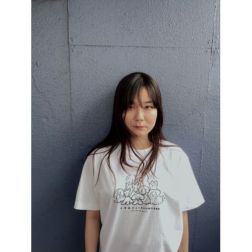 【吉澤嘉代子】犬のティーシャツ/白
